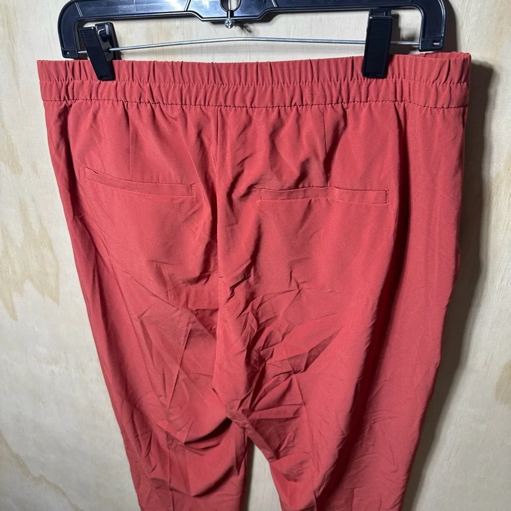 Banana Republic‎ Men’s Red Chinos for Effortless Style Size Medium